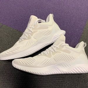 Adidas Alphabounce